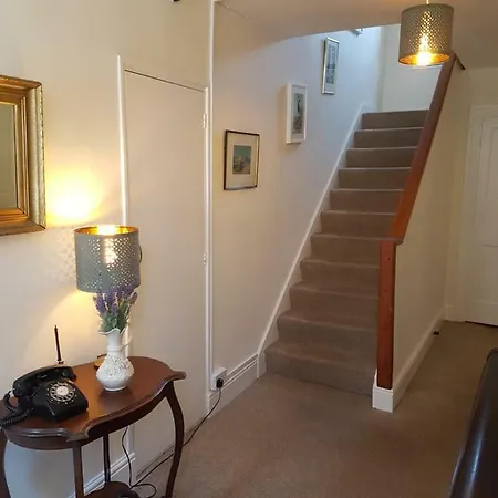 Nyaraló Bridge House